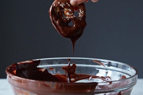 How to Temper Chocolate in the Microwave