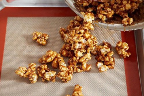How to Make Any Caramel Corn in 5 Steps