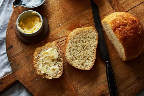 Behold: Genius No-Knead, No-Fuss Peasant Bread—Without the Wait