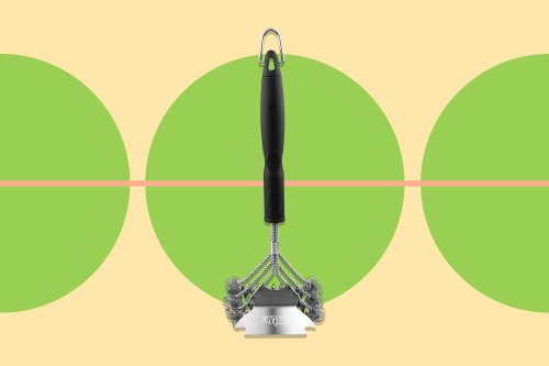 This Grill Brush Is a 'Game-Changer' That Can Clean Grates in 'Less Than 10 Seconds'