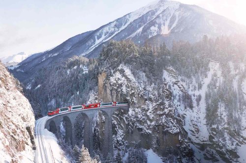 This Glamorous Train Lets You Eat Your Way Through the Swiss Alps