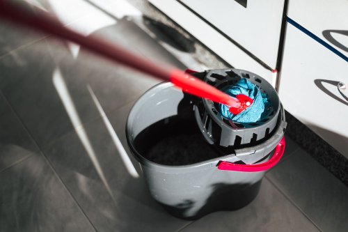 This Clever Mopping System Makes Cleaning Kitchen Floors a ‘Breeze,’ and It’s 33% Off