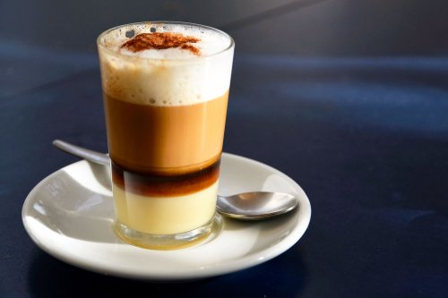 Meet the Barraquito, the Canary Islands' Answer to the Espresso Martini