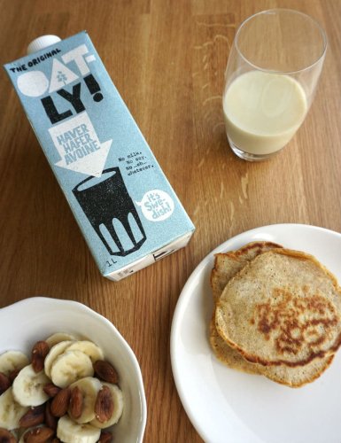 How to Make Oat Milk Pancakes