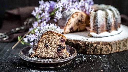 Lighten up your dessert table with these 21 berry desserts