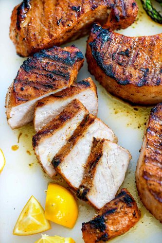 Sizzle and Crisp: Mastering Pork Chops in the Air Fryer