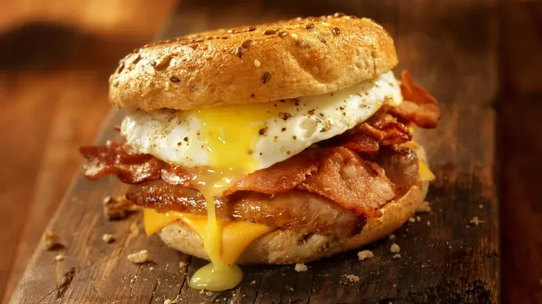 You Won’t Want Breakfast Sandwiches Any Other Way After Trying This