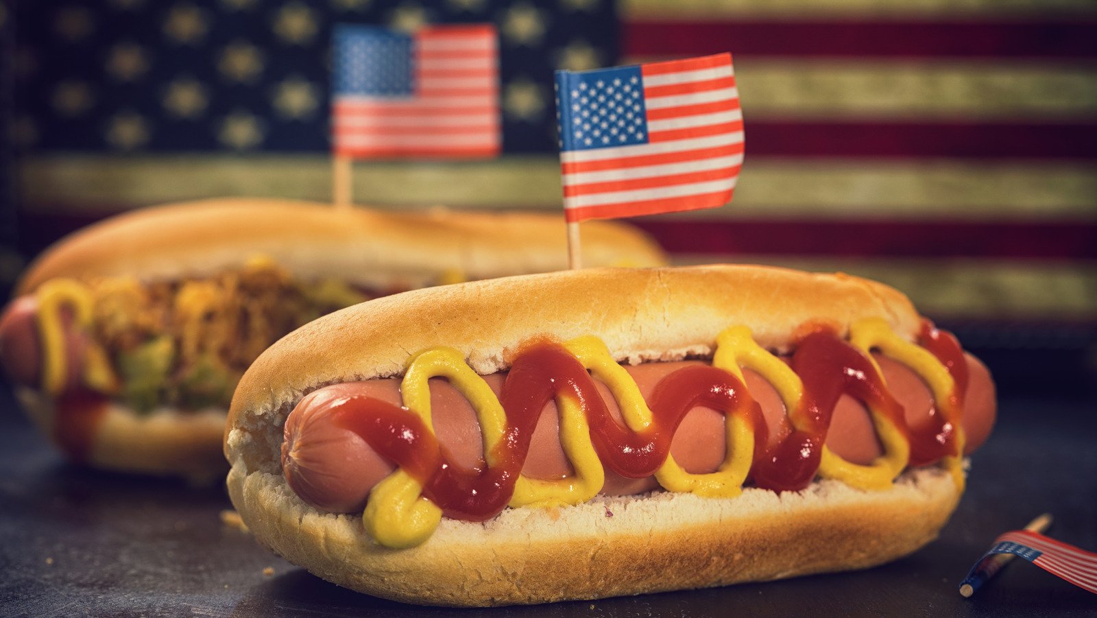The Top Tip For Next-Level Grilled Hot Dogs On The 4th Of July - Food Republic
