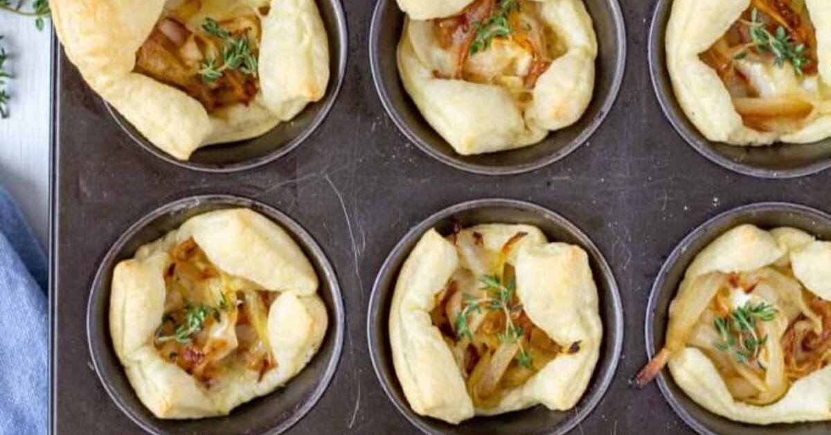 Caramelized Onion and Brie Appetizer Bites