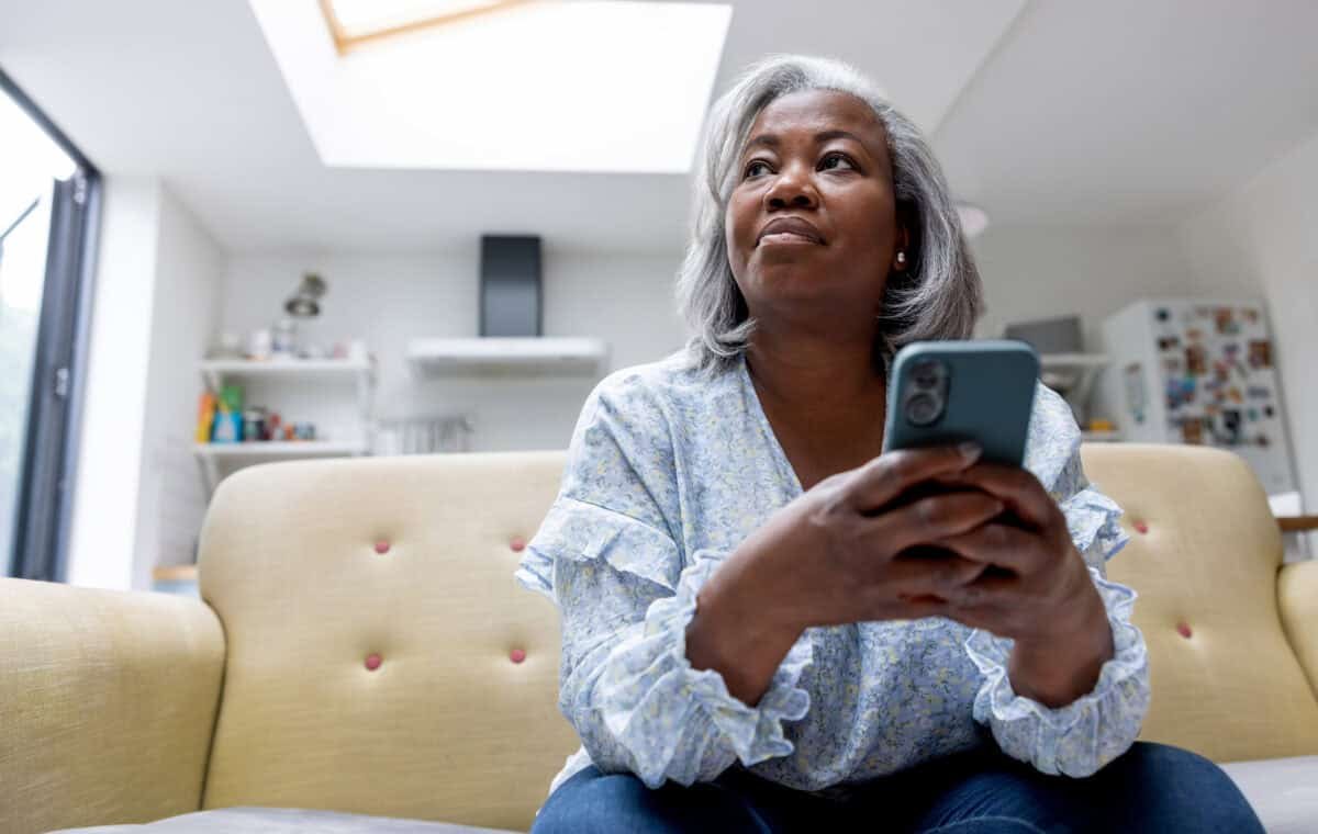 2 Telecom Stocks That Are Screaming Buys Right Now