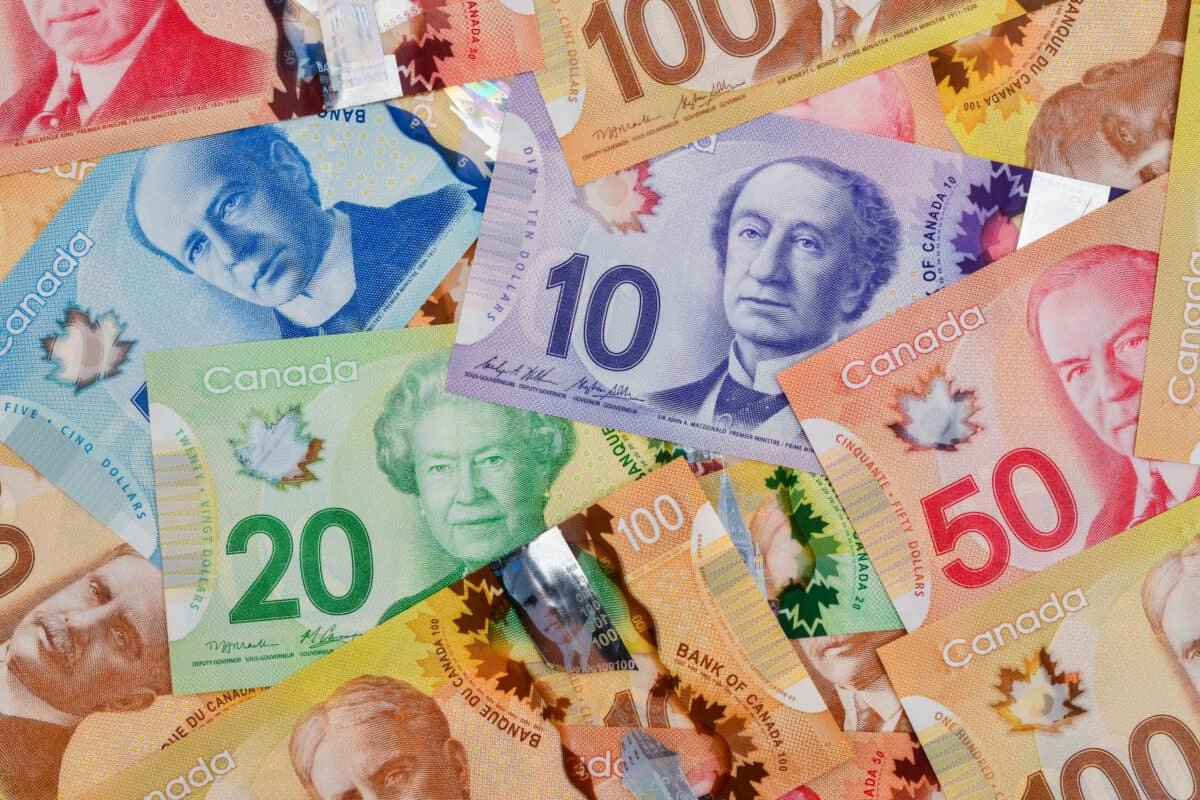 A 6.8% Dividend Stock Paying Cash Every Month