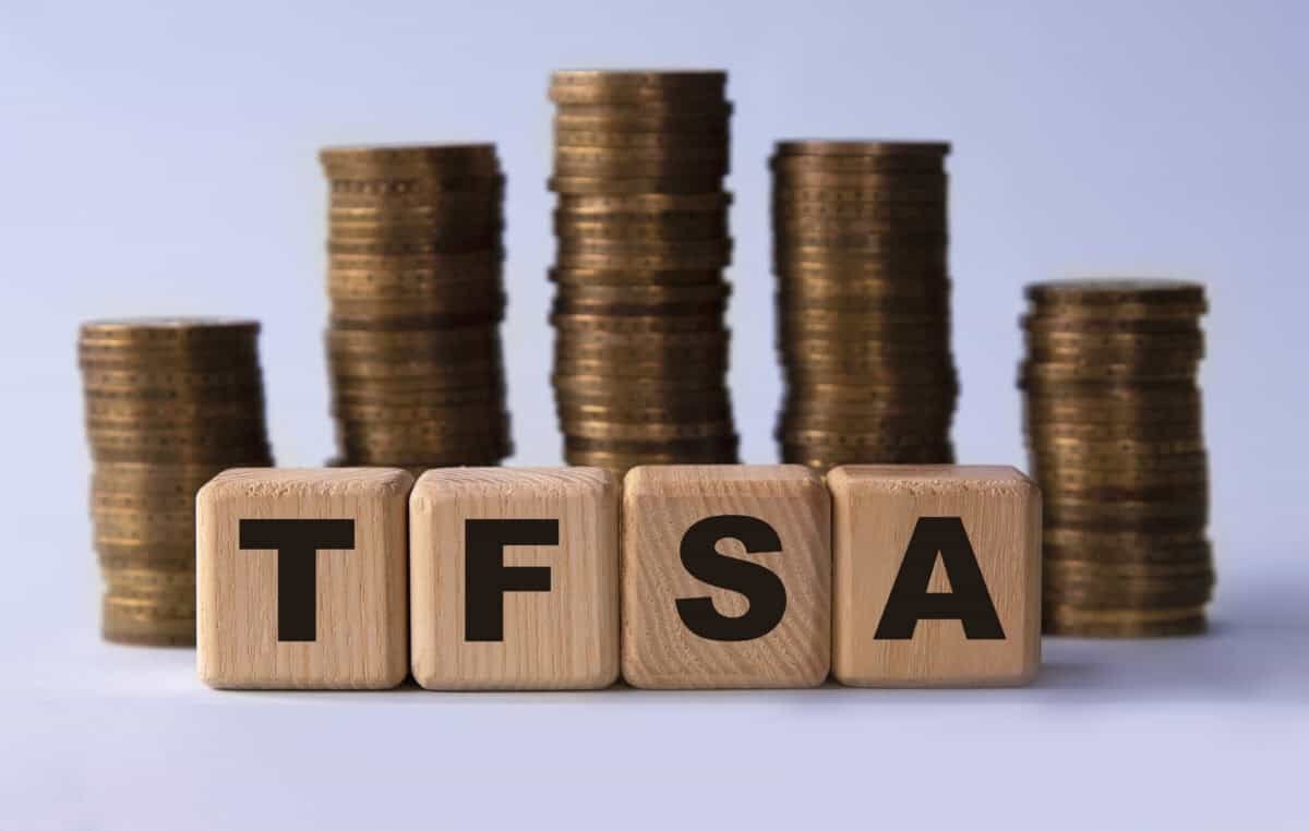 The Best Canadian Stocks to Buy and Hold Forever in a TFSA