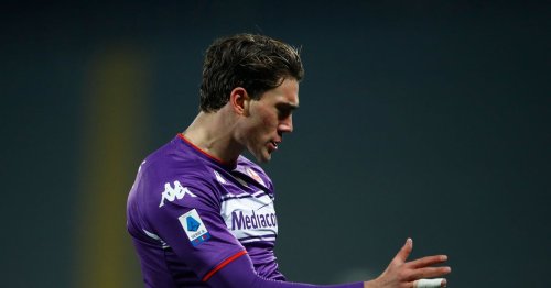 Fiorentina manager sends cryptic Dusan Vlahovic transfer message to Arsenal