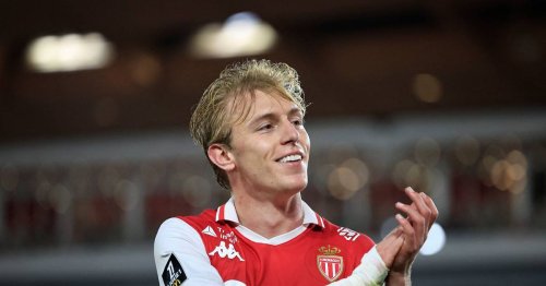 Arsenal's Mika Biereth decision couldn't look more silly as striker linked with £30m move
