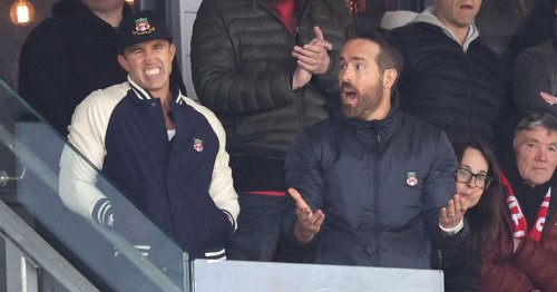 Ryan Reynolds And Rob Mcelhenney To Make Wrexham Debut With Cesc Fabregas And Uswnt Stars 