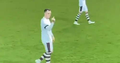 Lawrence Shankland Hearts anger boils over as he aims middle finger at Aberdeen jeers