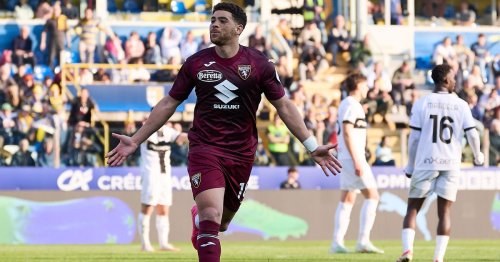 Scotland star Che Adams 'it would be an honour to break 64 year Denis Law record'