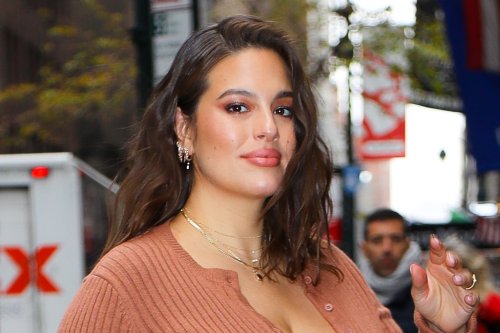 Ashley Graham Puts Spanx’s Worry-Free Pants to the Test With White-Hot Slingback Sandals