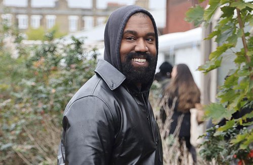 Kanye West Slips On Bejeweled Thong Sandals for Burberry’s London Fashion Week Show