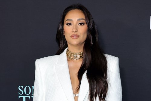 Shay Mitchell Suits Up in White-Hot Blazer & Sandals at ‘Something from Tiffany’s’ Premiere