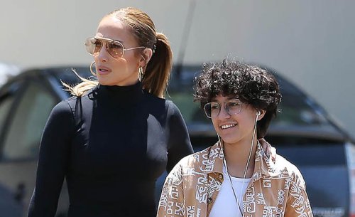 Jennifer Lopez Soars in Woven Wedges With Child Emme Muniz on Shopping Date With Ben Affleck
