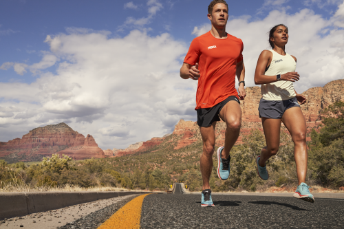hoka one one outlet store