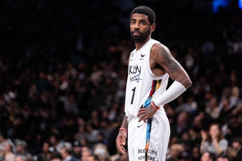 Kyrie Irving Covers the Nike Logo on His Sneakers and Writes ‘I Am Free’