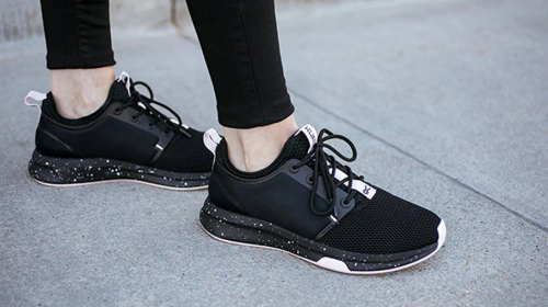 The 10 Best Shoes for Hammer Toes That Prevent Pain, According to Experts