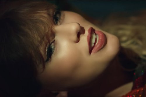Taylor Swift Made the No-Pants Trend Work in ‘End Game’ Music Video