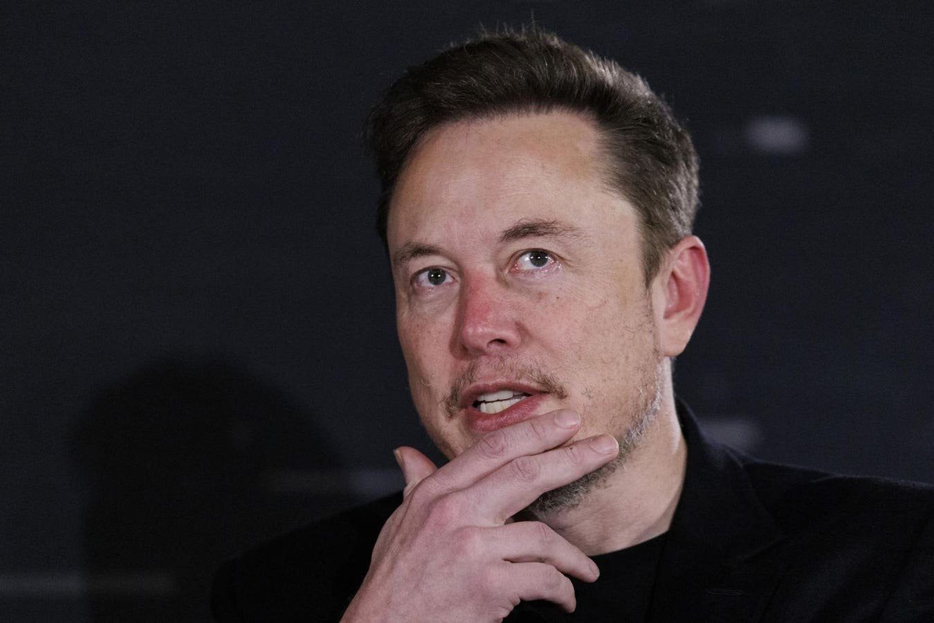 Tesla Wants Musk’s $41 Billion Pay Package Reinstated Despite Recent Headaches