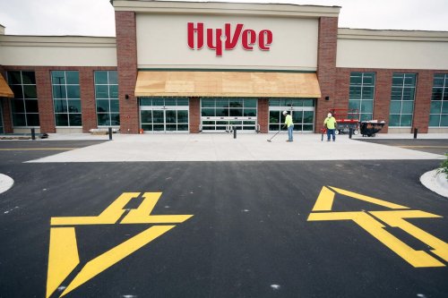 Hy-Vee Launches RedMedia To Improve Shopping Experience