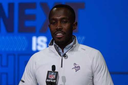 vikings-salary-schedule-for-2023-indicates-high-priced-defensive