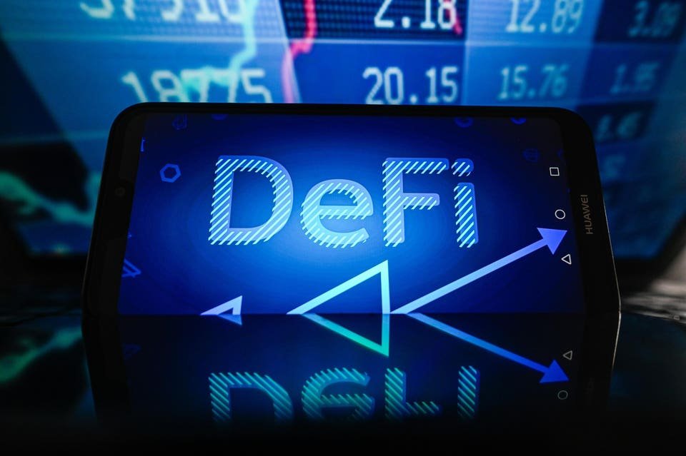 DeFi’s Worst Month Shows Risk Has Moved Beyond Smart Contracts