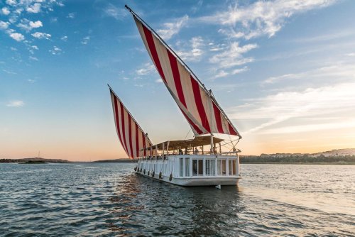 10 Of The World’s Coolest Boating Experiences For Travelers