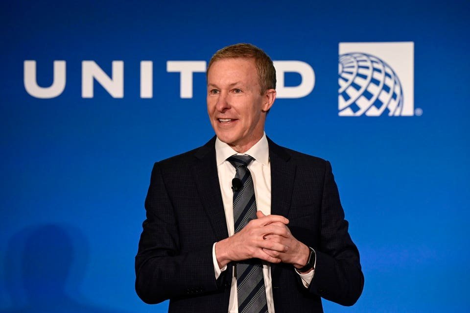 The One Line In United Airlines CEO Letter Every Leader Should Steal