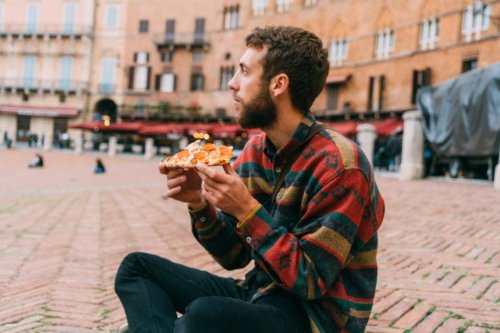 6 Etiquette Rules To Watch Out For If You’re Visiting Europe In 2025