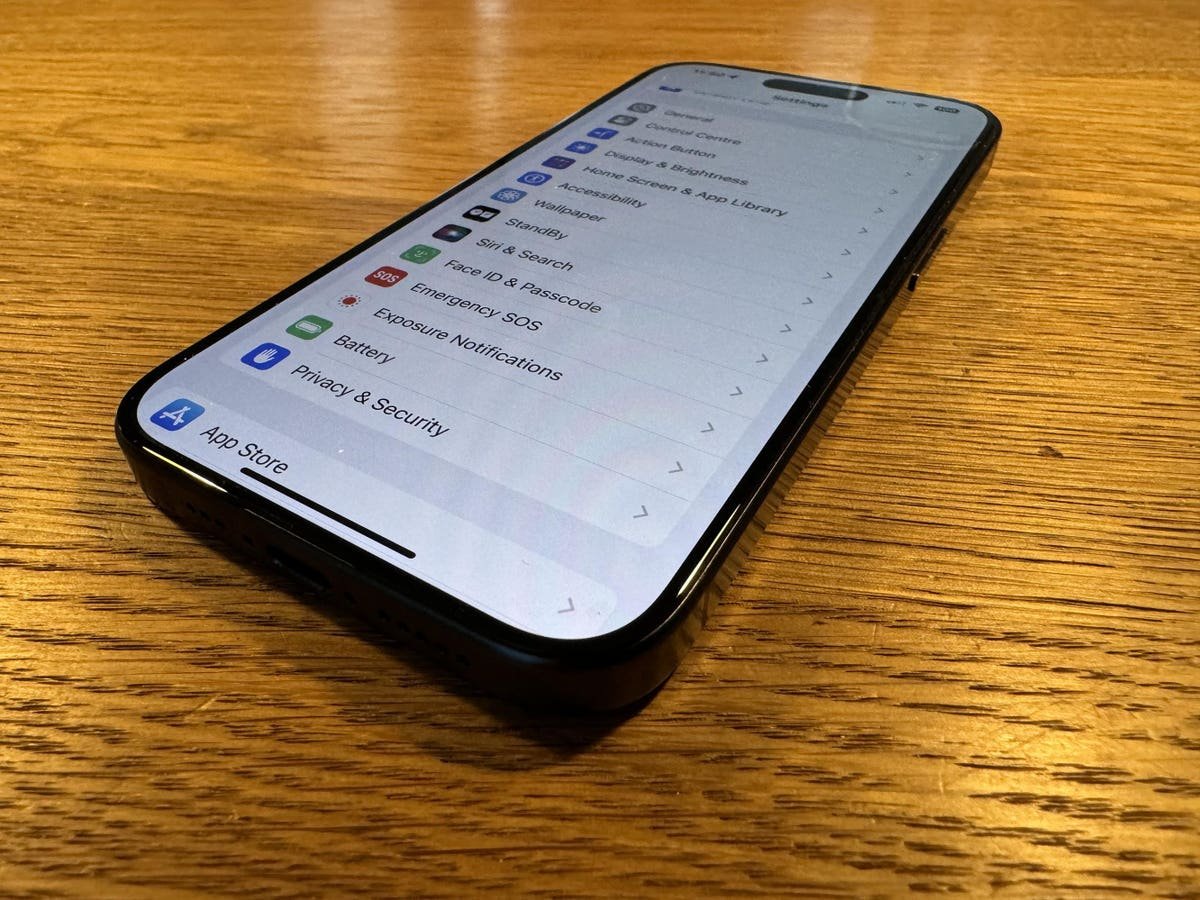 Apple Rolls Out Quantum-Proof Encryption For iMessage Amid Possible Threat