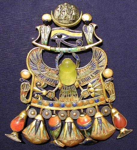 Gemstone Found In King Tut's Tomb Formed When A Meteor Collided With Earth