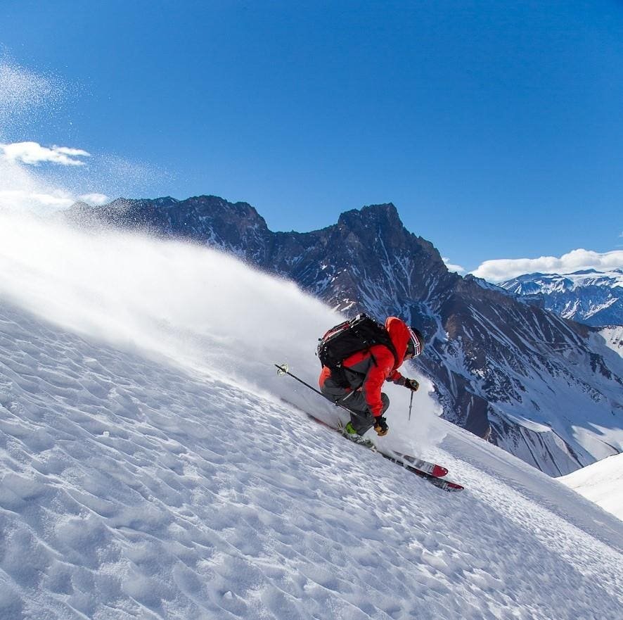 SKI MOUNTAINS