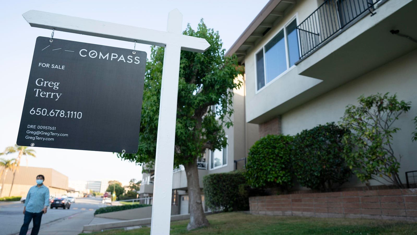 Mortgage Rates Climb Above 7% As Inflation Remains Stubbornly High