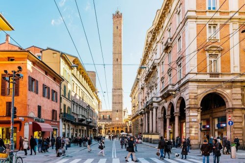 Whispering Walls And A Little Venice: The Seven Secrets Of Bologna