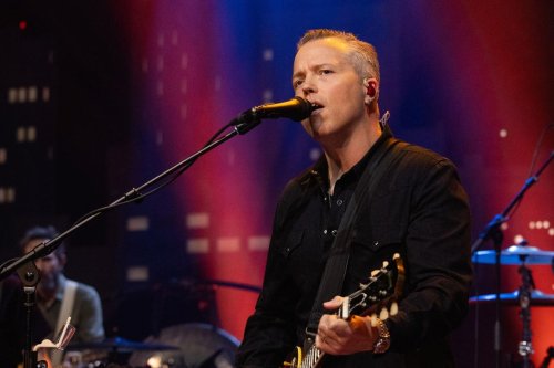 Jason Isbell And The 400 Unit Perform An Electrifying Show At NYC’s Radio City Music Hall