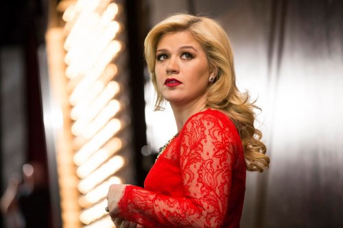 Kelly Clarkson Earns Her First Hit On A Billboard Chart She’s Never Seen Before