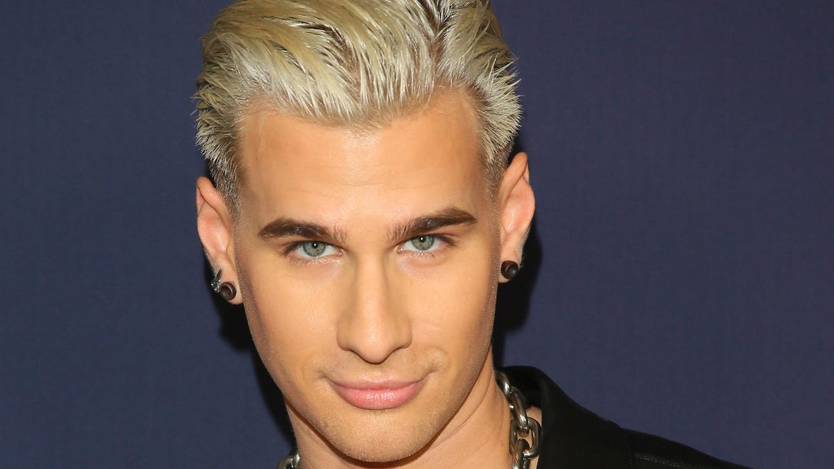 Brad Mondo went from shaving hair at a salon to owning a haircare empire Business News