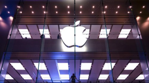 Apple Black Friday 2020: AirPods Pro, iPad, iPhone, New MacBook Pro Deals