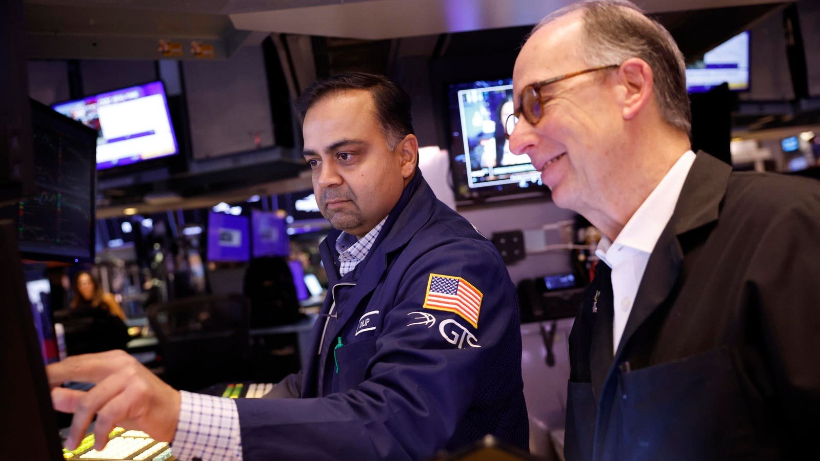 S&P 500, Nasdaq Hit Record Highs Amid Tech Boom