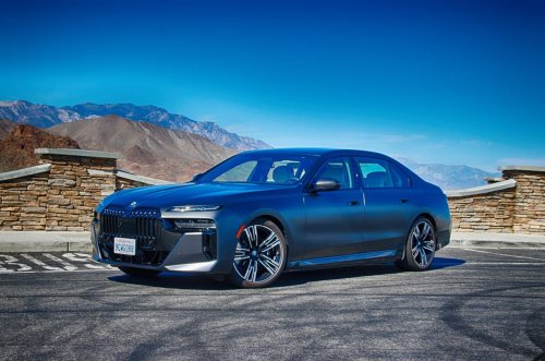 Driving The 2023 BMW 7 Series Exceptional Luxury And Creeping 