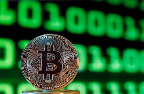 Bloomberg Strategist: Bitcoin’s ‘Unique Phase’ Will Send Its Price To $100,000 In 2022—Meanwhile Ethereum, BNB, Cardano, Solana Prices Tumble