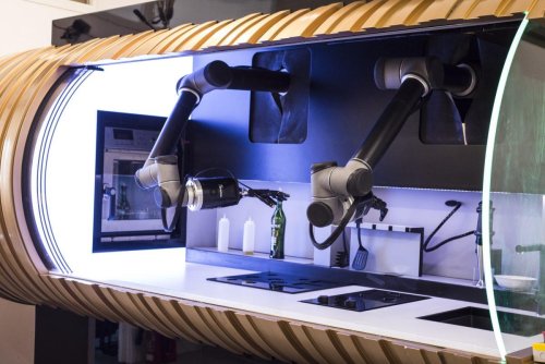 The World's First Home Robotic Chef Can Cook Over 100 Meals