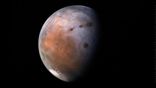 In Photos: ‘Hope’ Spacecraft At Mars Sends Back Stunning New Images Of The Red Planet